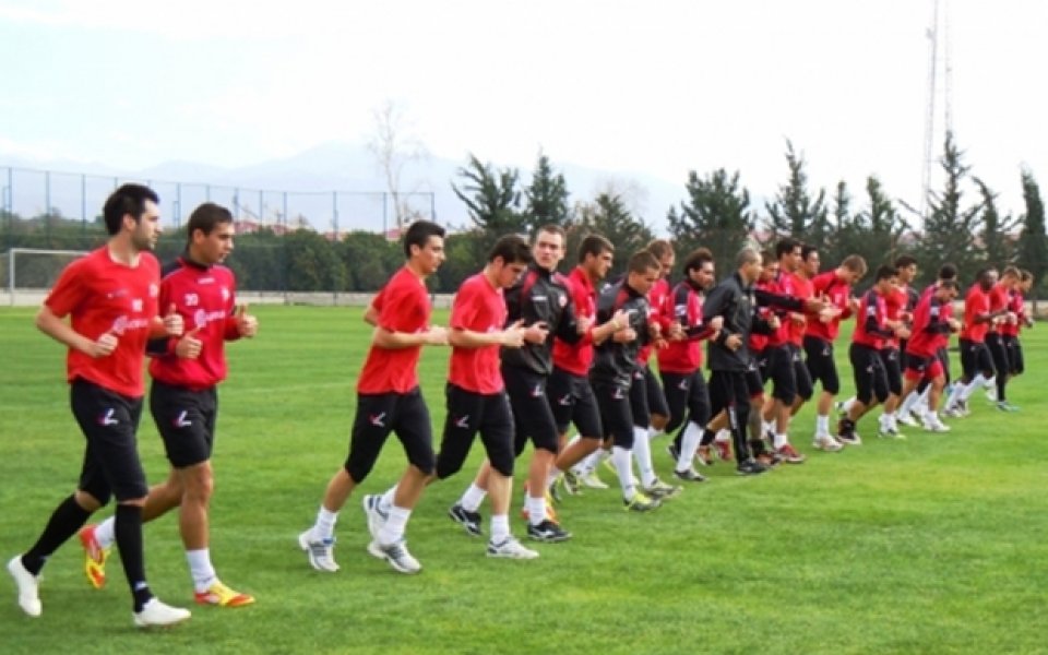 ЦСКА тръгва с двама контузени за Турция