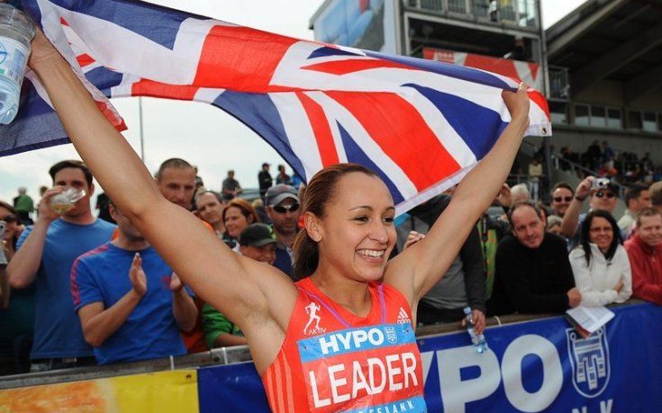 Треньорът на Джесика Енис поставен пред ултиматум