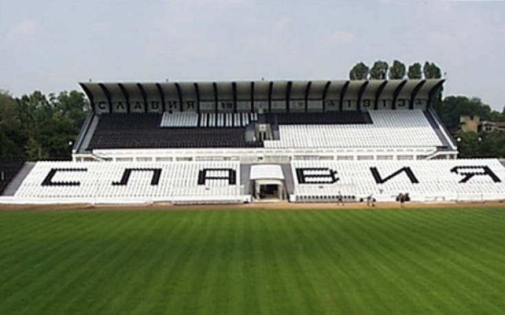 Славия ще играе в Овча Купел, но само по светло