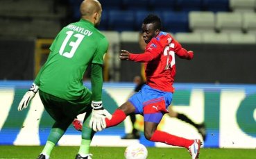 Тежка загуба за Ники Михайлов и Твенте в Холандия