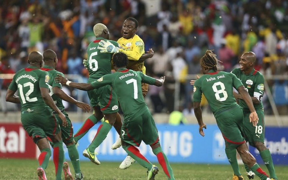 ВИДЕО: Съдбата се отплати на Буркина Фасо, би Гана с дузпи и е на финал!