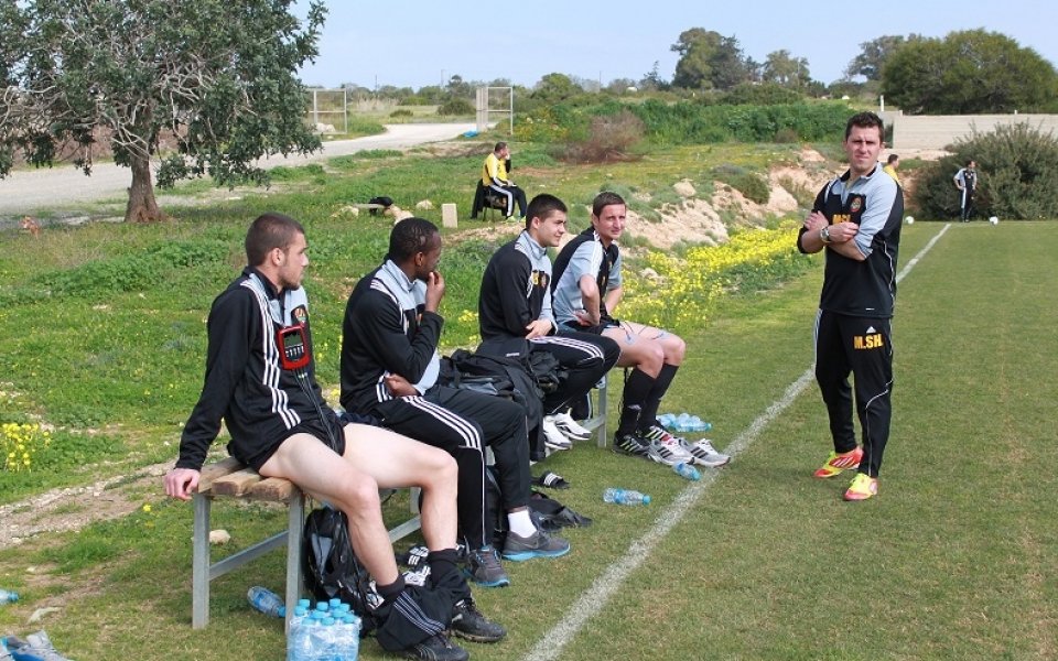 Четирима пропускат контролата на Ботев с Теплице