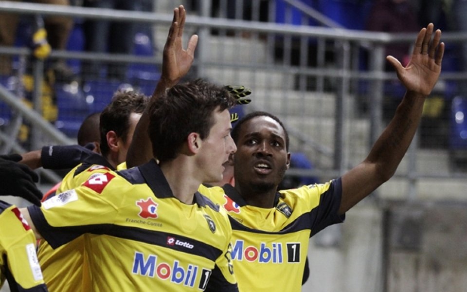 ВИДЕО: ПСЖ загуби в голово шоу срещу Сошо, Лион се възползва