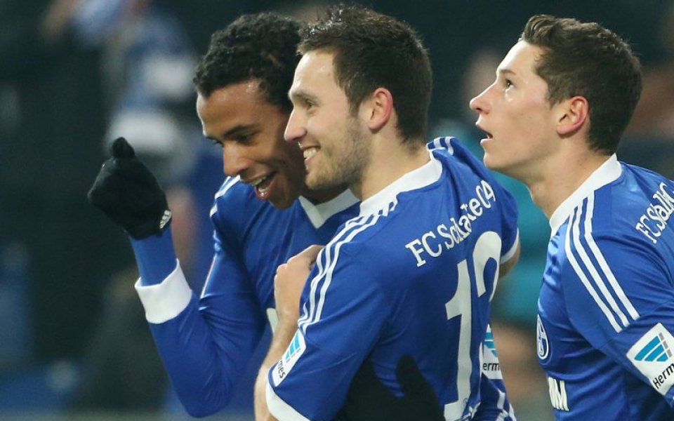 Шалке с нови три точки в Германия