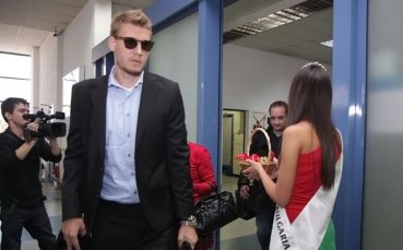 Бендтнер ще плаща греховете си още три години, олекна и със 100 хиляди паунда