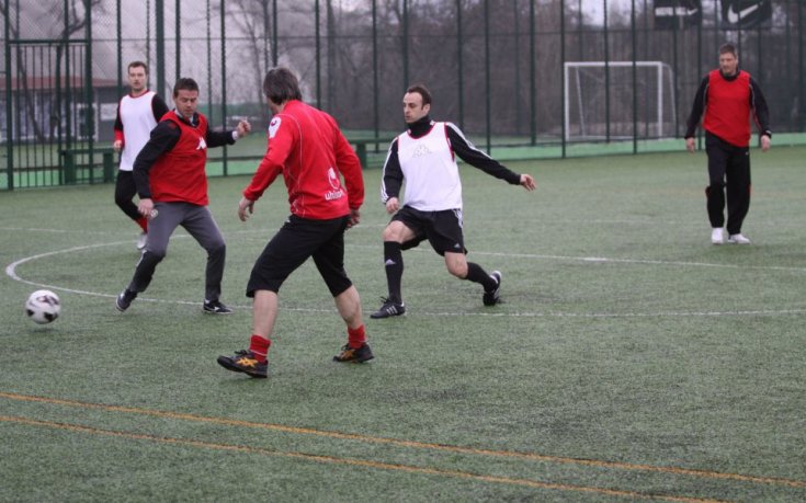 ВИДЕО и СНИМКИ: Бербатов с четири гола при разгром над Любо Пенев с 12:4 в София