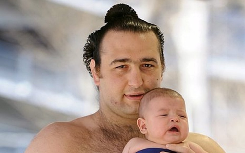 Калоян го закъса в Осака, Харумафуджи също