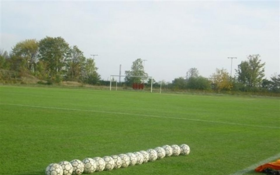 Ало, футбола, какво правихте цяла зима?