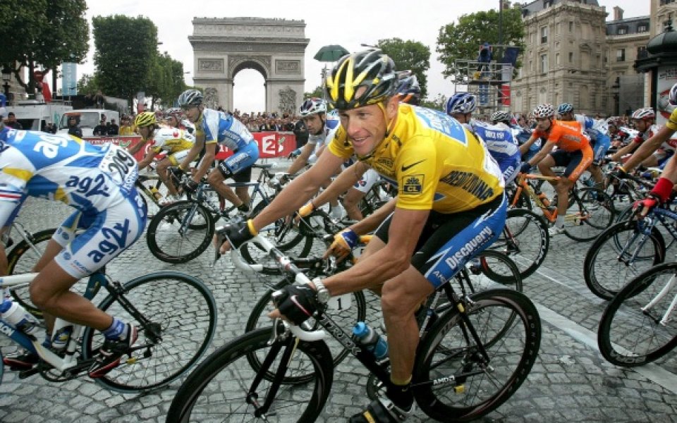 Армстронг е дал 4 положителни проби на Тур дьо Франс през 1999 година