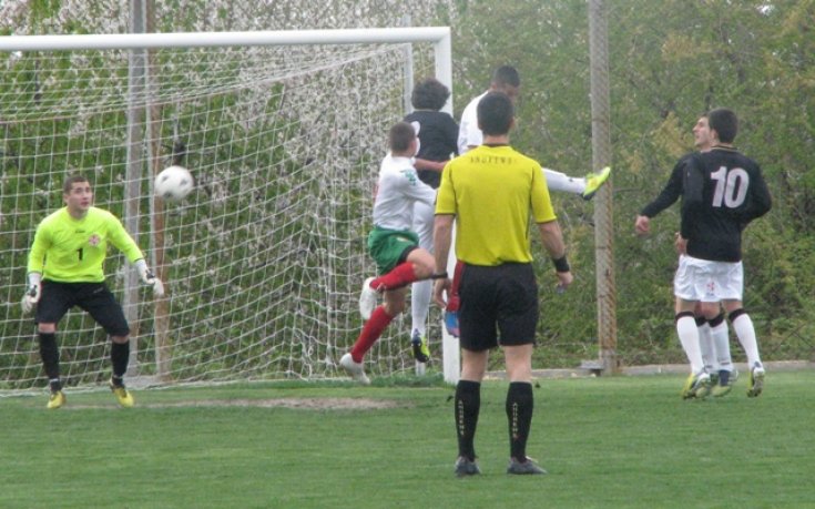 Нов успех за юношите в турнира на УЕФА