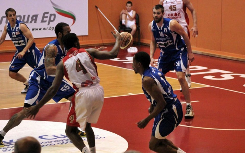 Лукойл отърси глава, пак поведе на Рилски със звучна победа в Самоков
