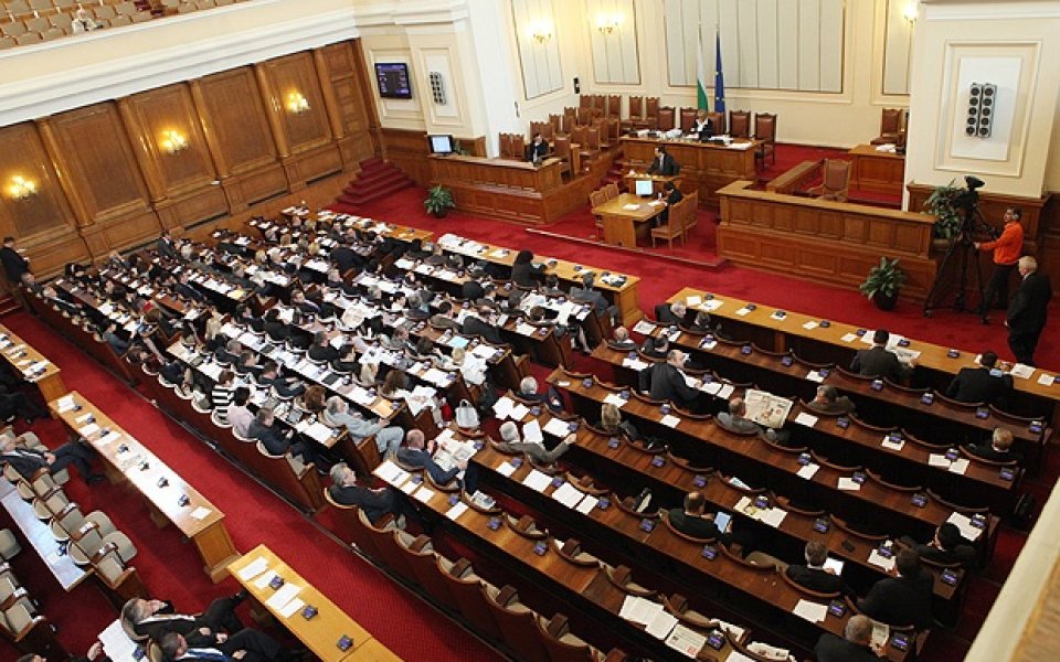 ЦИК с крайни резултати: ГЕРБ - 30,5%, Коалиция за България - 26,6%