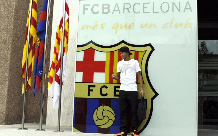 Неймар премина успешно медицинските прегледи