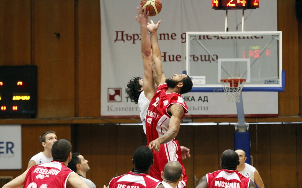 Везенков: Българските играчи бяха основен фактор, но чужденците вдигат класата