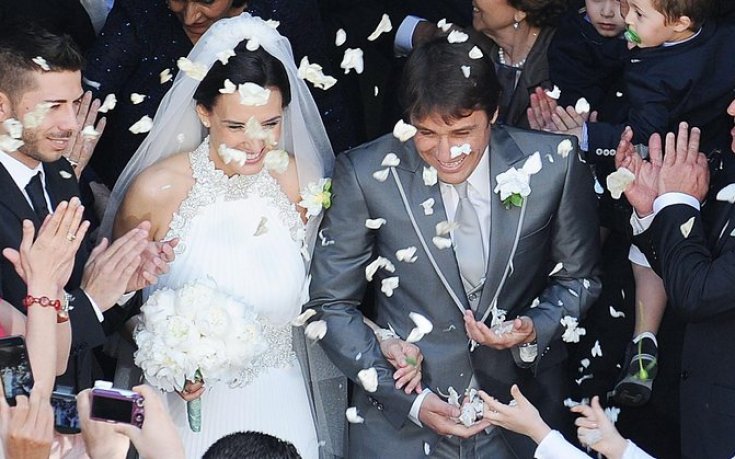 СНИМКИ: Антонио Конте мина под венчило