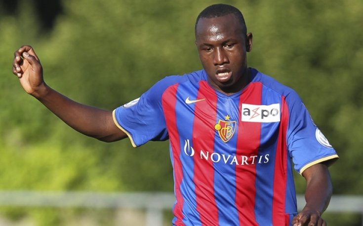 Хамбургер в напреднали преговори с Базел за камерунски нападател