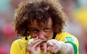 Давид Луис ще се оперира