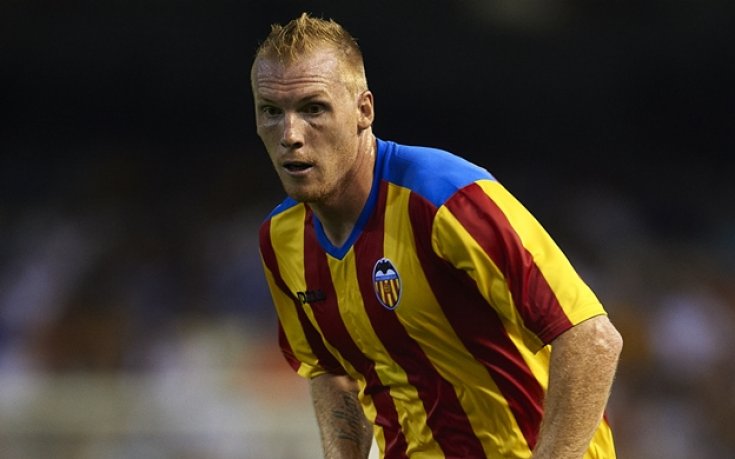 Барса увеличи офертата си към Валенсия за Матийо