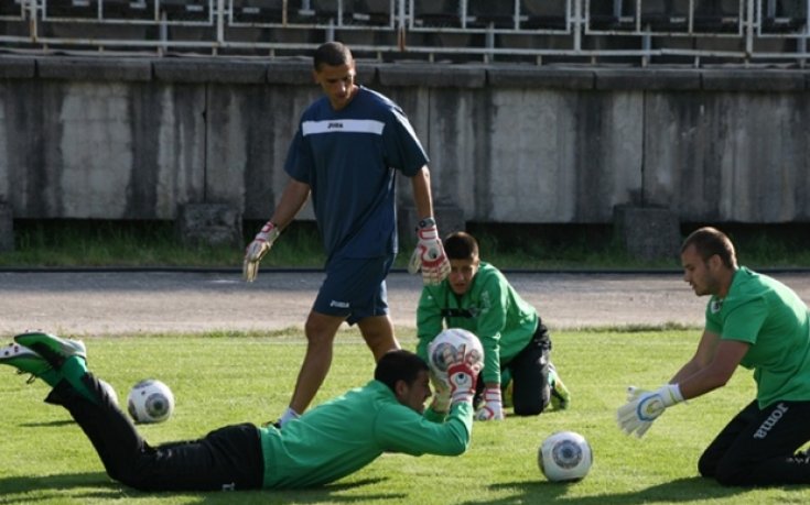 СНИМКИ: Берое се подготвя в Смолян с група от 25 футболисти