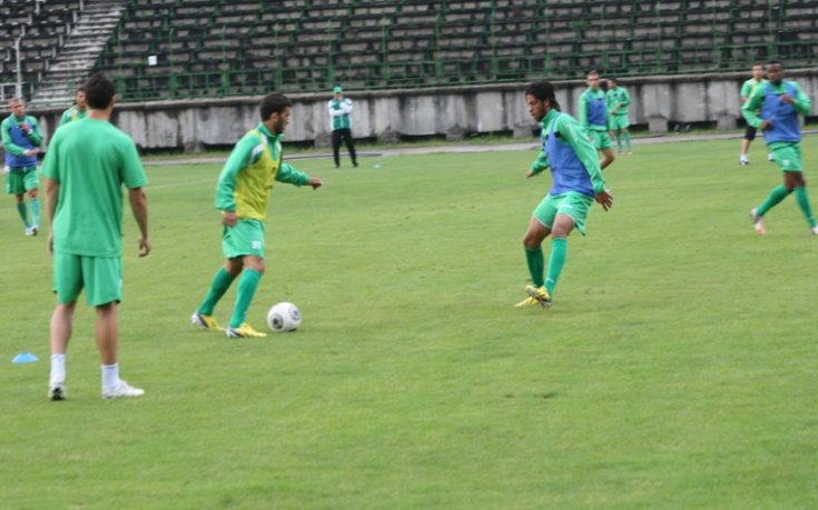 СНИМКИ: Берое продължава двуразовите тренировки в Смолян