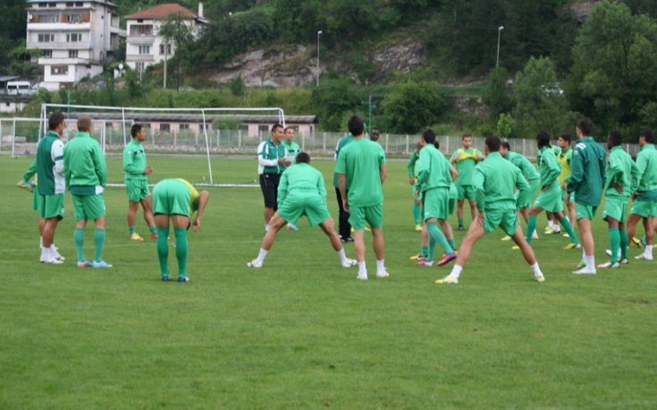 СНИМКИ: Берое продължава двуразовите тренировки в Смолян