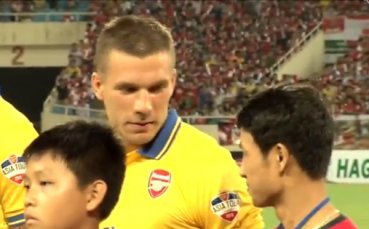 ВИДЕО: Суперфенът на Арсенал се завърна