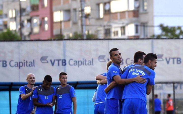 СНИМКИ: Йоканович накара сините да се прегръщат