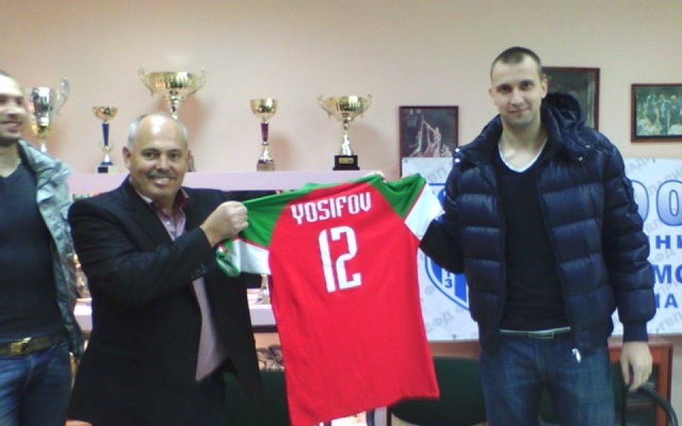 Виктор Йосифов и Дани Милушев „гостуваха” на бившия си клуб Черно море БАСК
