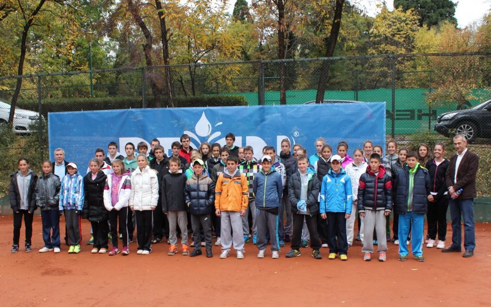 Дъждът не попречи на откриването на Девин Мастърс