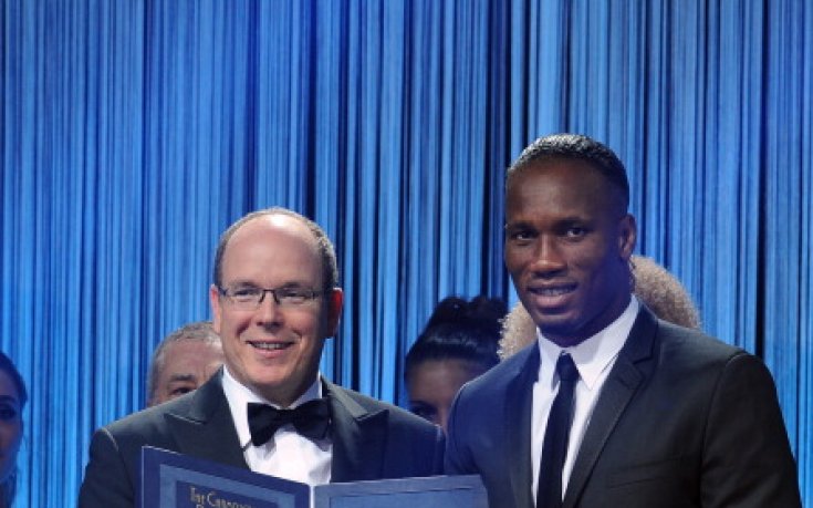 СНИМКИ: Дидие Дрогба спечели Golden Foot 2013