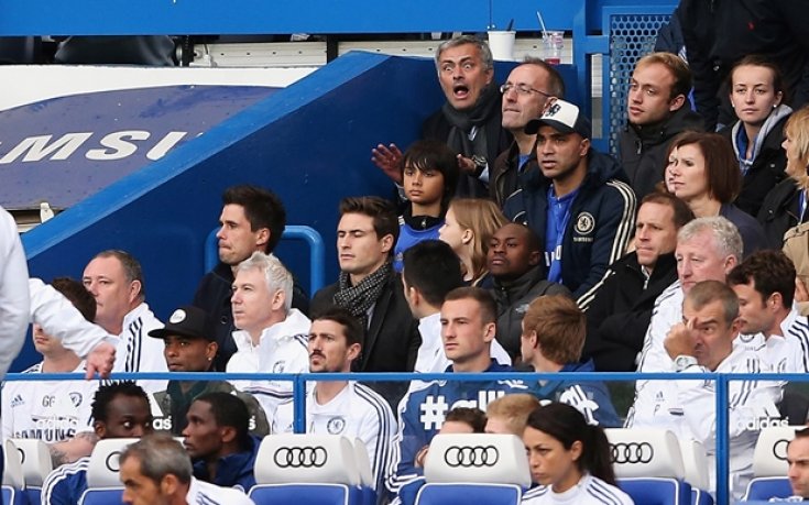 Моуриньо украси успеха на Челси с марково шоу