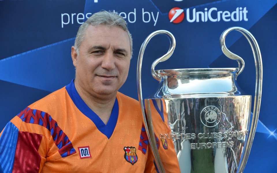 Христо Стоичков посрещна купата на ШЛ в Пловдив