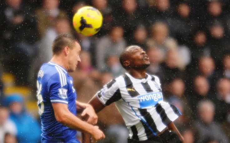 ВИДЕО: Нюкасъл хлъзна Челси под дъжда на „Сейнт Джеймсис Парк“
