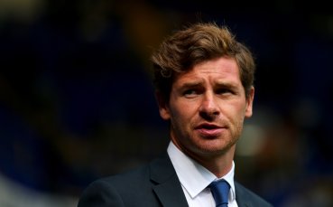 Вилаш-Боаш: Искаме Дефоу да остане в Тотнъм