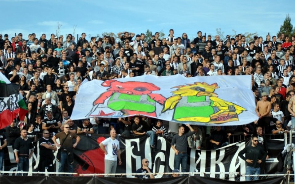 Трибуна Бесика на стадион "Локомотив" трябва да е напълно готова