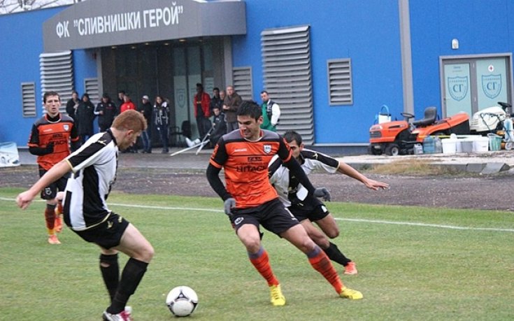 СНИМКИ: На Югозапад  Сливница и Симитли не се победиха, добро съдийство на Николай Йорданов