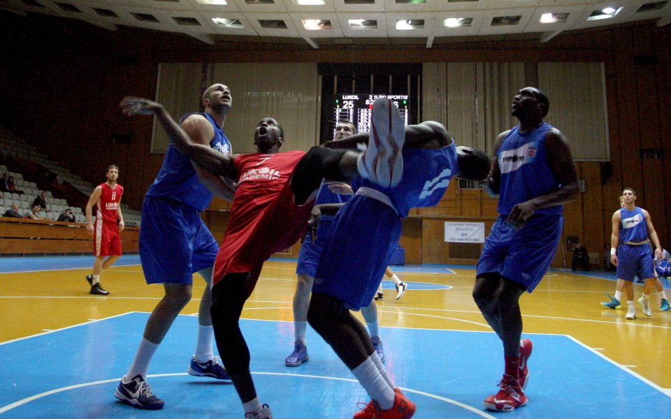 Рилски излиза довечера срещу Цмоки в Минск