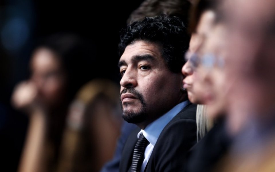 Изненада: Марадона подкрепи Роналдо за Златната топка