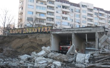 Продължителната сага с подновяването строежа на стадион Христо Ботев в Пловдив