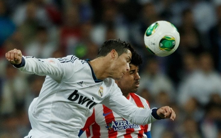 Диего Коща даде Златната топка на Кристиано Роналдо