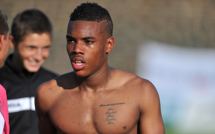 Гари Родригес отива в Уест Хем