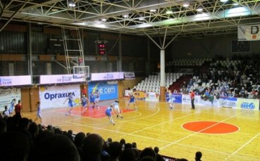 Дунав 8806 излезе на върха след успех в Хасково