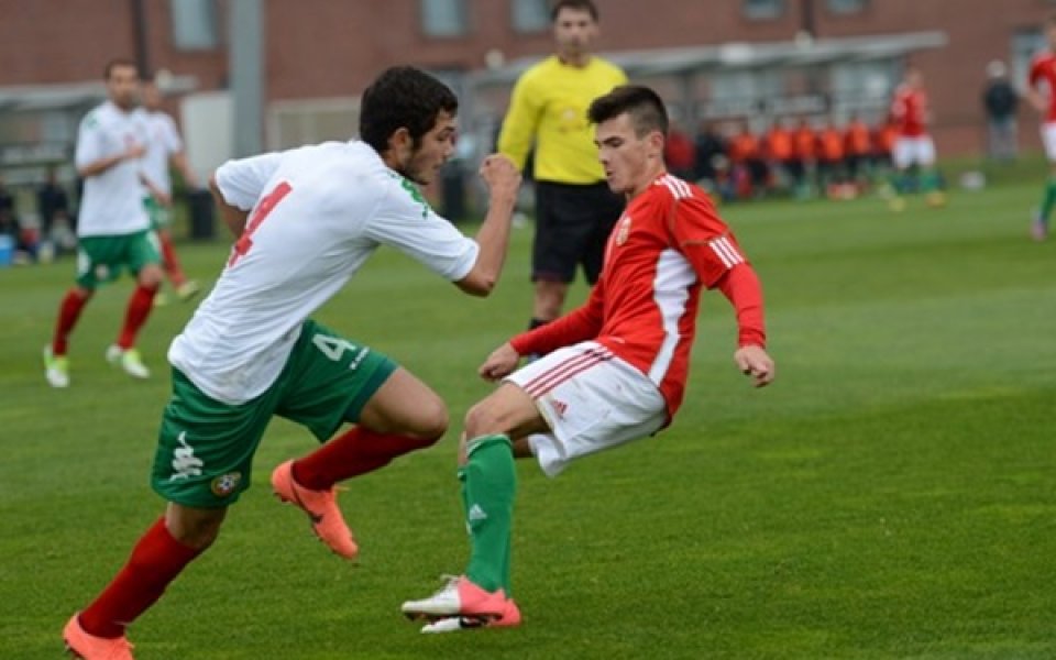 Синът на Майкъла подписа професионален договор с Болтън