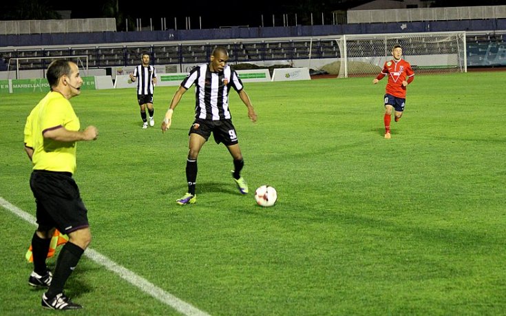 СНИМКИ: Локо Пд хиксира с унгарски евроучастник, недоволни от съдията