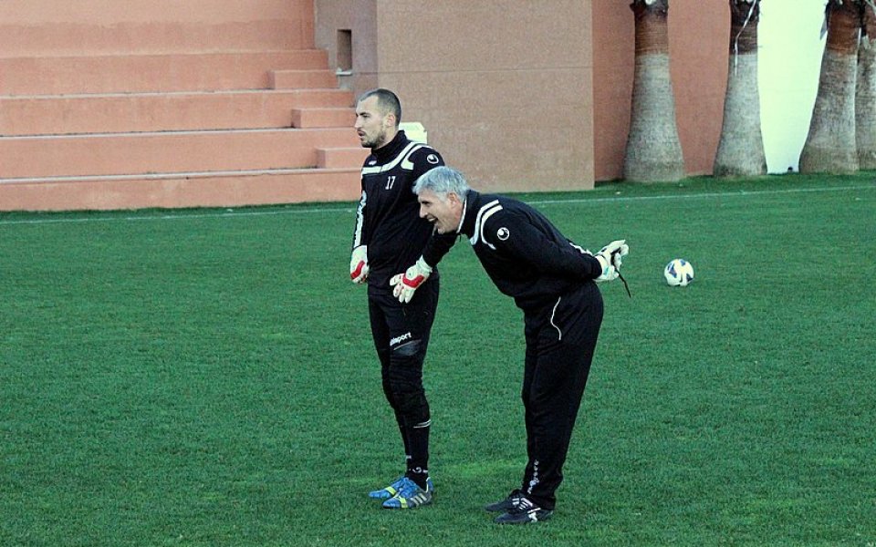 СНИМКИ: Локо Пд – Юрмала от 17 часа, Акалски сменя Господинов и още промени