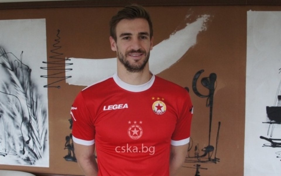 Португалец, ритал в Блекбърн, се присъедини към ЦСКА