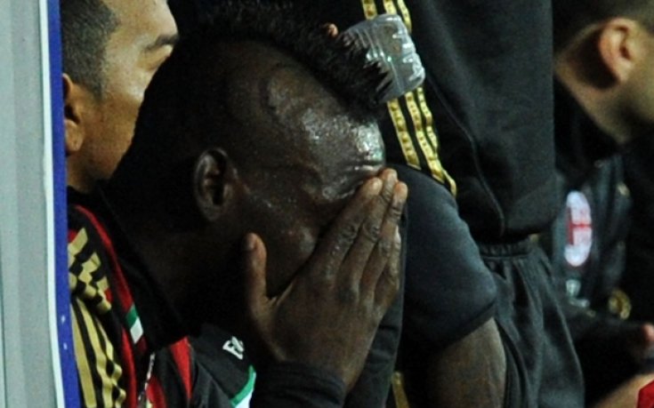 ВИЖТЕ сълзите на Балотели след смяната му срещу Наполи