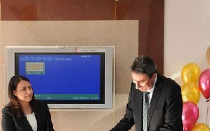 Отборът на Балкан с оригинален подарък за 50-годишния юбилей на шефа