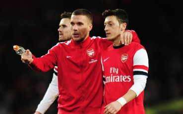 Подолски: Спрете да критикувате Йозил