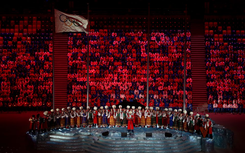Знамето на Олимпийското движение се издигна на стадион 
